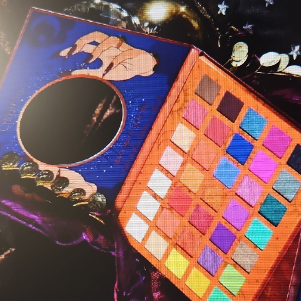 Beauty creations fortune teller eye shadow palette - Picture 11 of 12